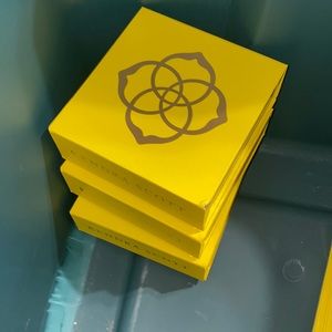 Kendra Scott Original packaging - Box and bow